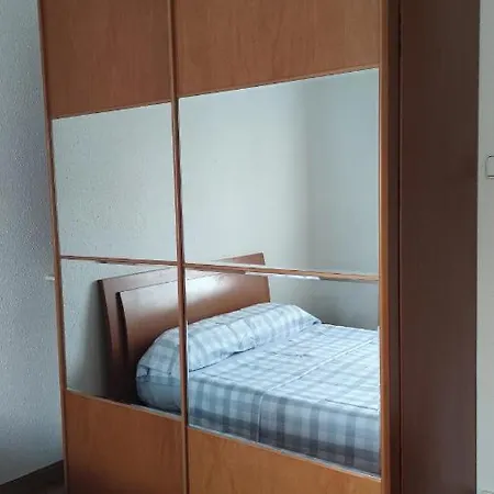 HABITACIÓN PRIVADA, en el centro. Cerca a catedral Burgos